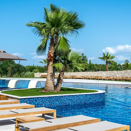 Petram Deluxe With Rooftop Pool-4 By Interhome